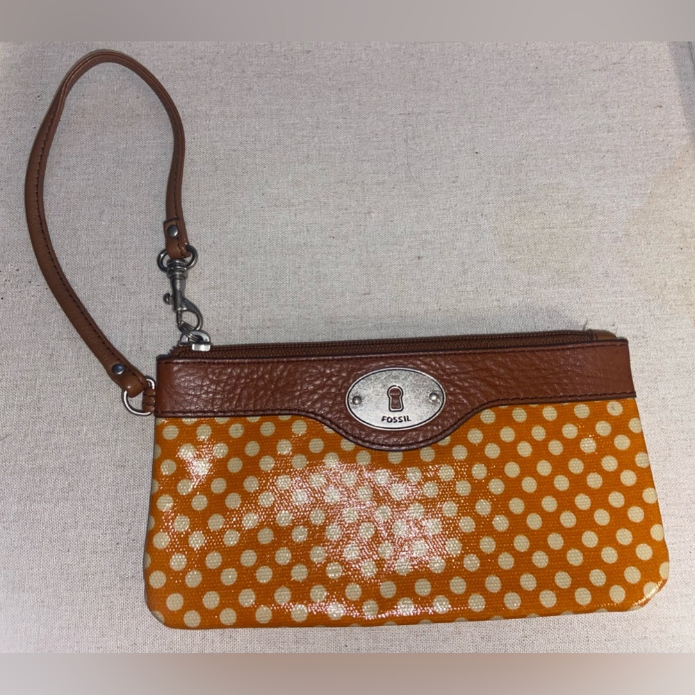 Fossil Key Per wristlet. Leather and coated canvas. EUC.